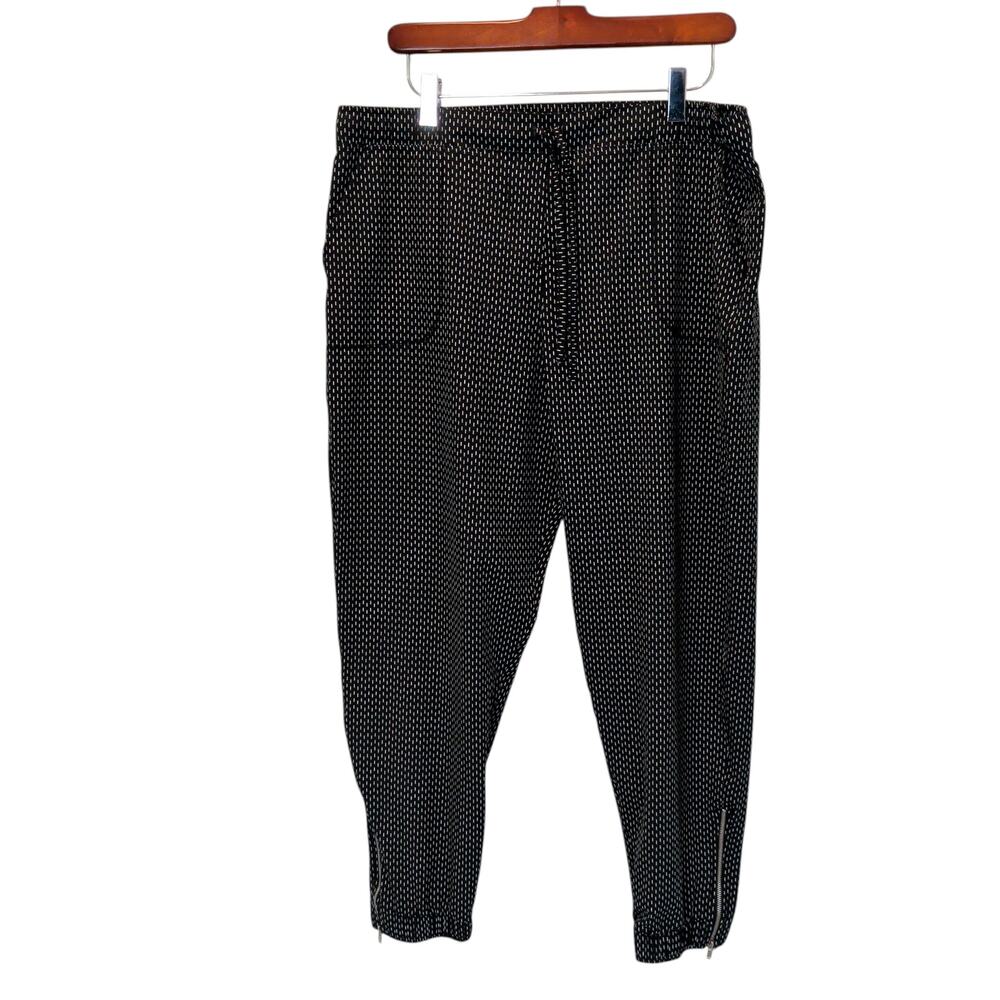 Albion Fit Women Sz LP Jetsetter Black Dash Jogger Pull On Athletic Cropped Pant